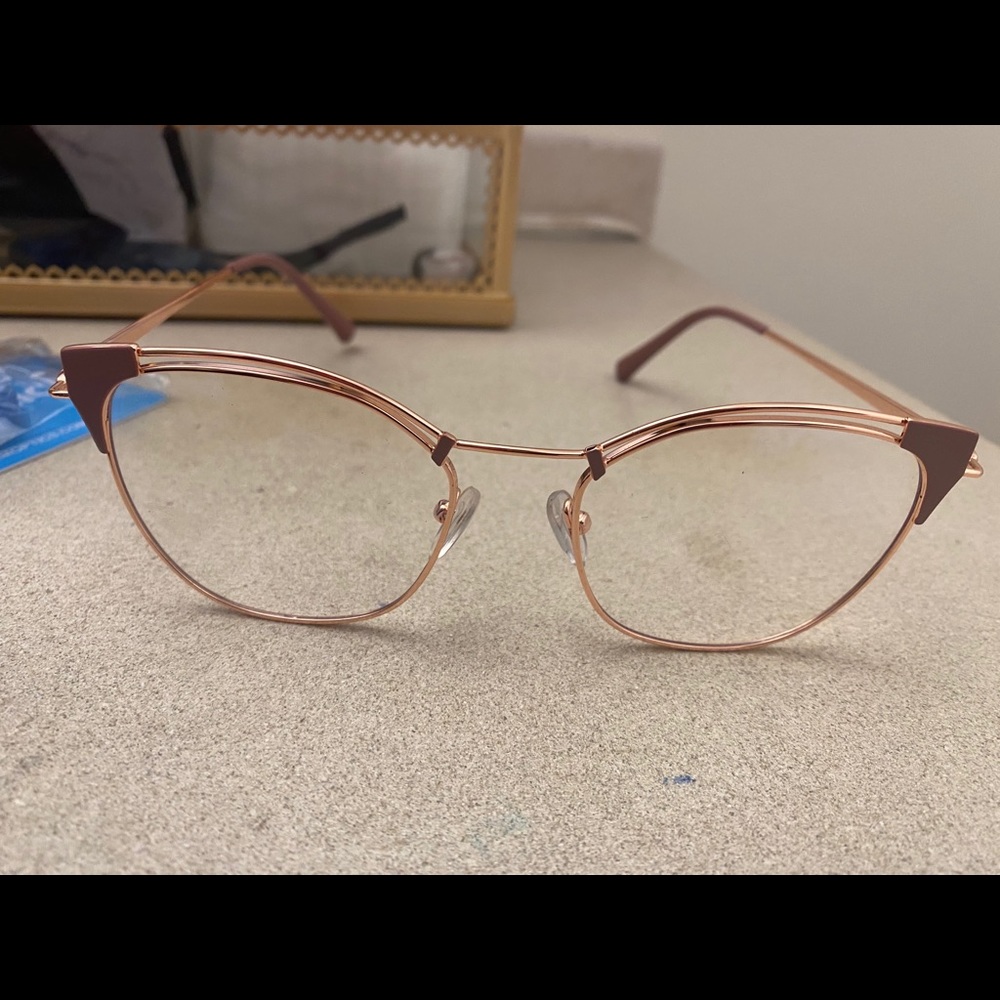 CalmOptics Boss Babe Blue Light Glasses